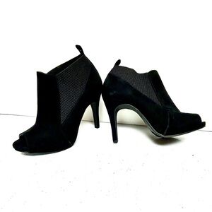 Simply Vera Vera Wang Elegant Black Peep-Toe Heeled Boots